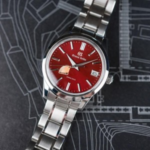 新品速递：冠蓝狮Elegance系列Spring Drive SBGA499腕表