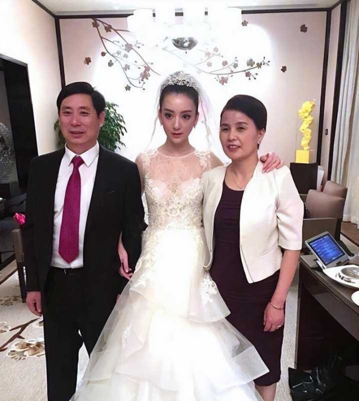 郭富城结婚所佩戴的浪琴手表是什么？-第3张图片