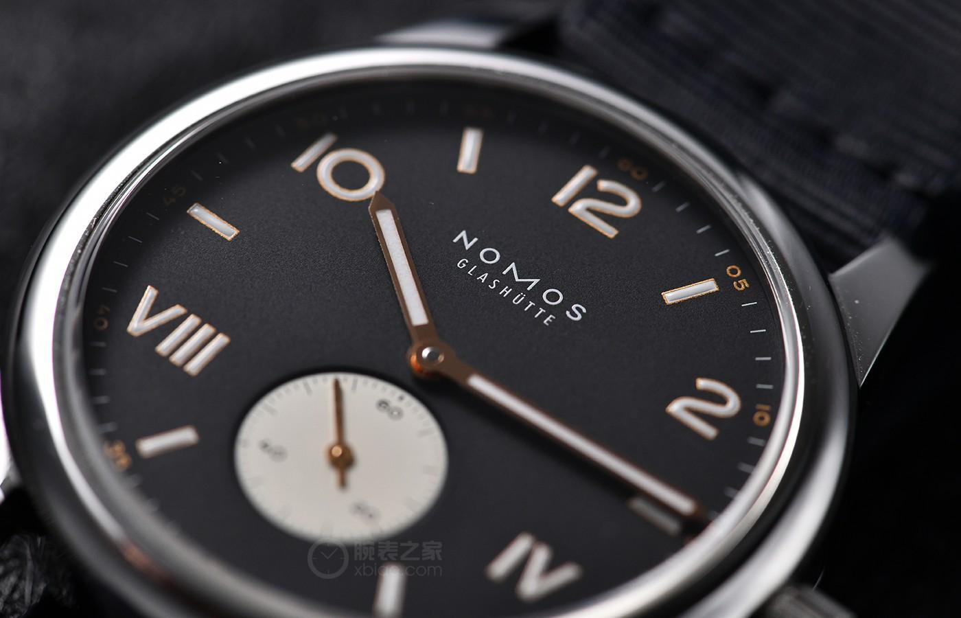 nomos手表属于啥档次？NOMOS Club系列时计告诉您-第6张图片