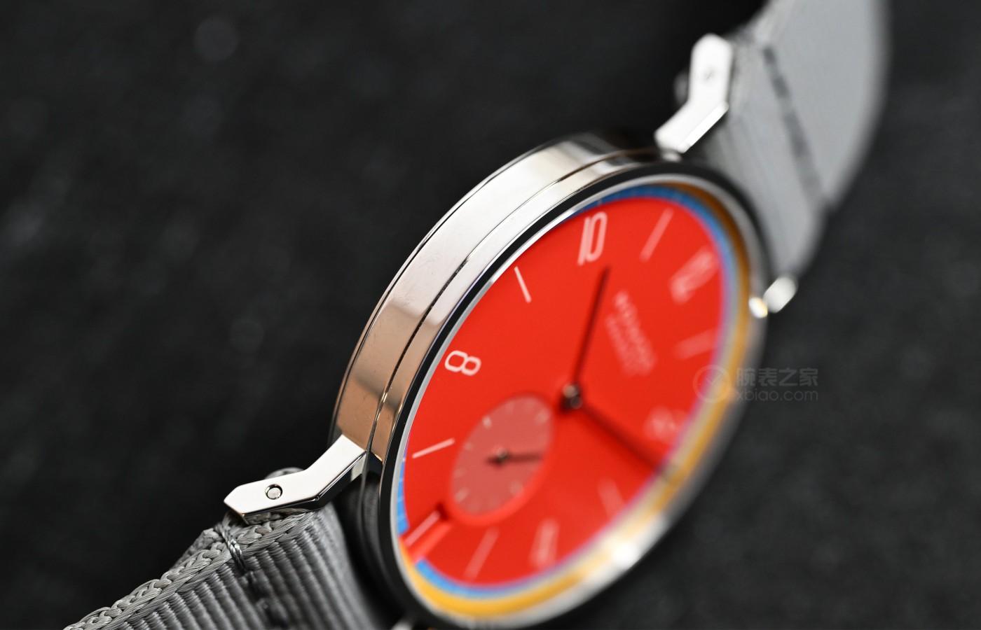 NOMOS诺默斯 Tangente 38 日历型限量版腕表发售-第2张图片